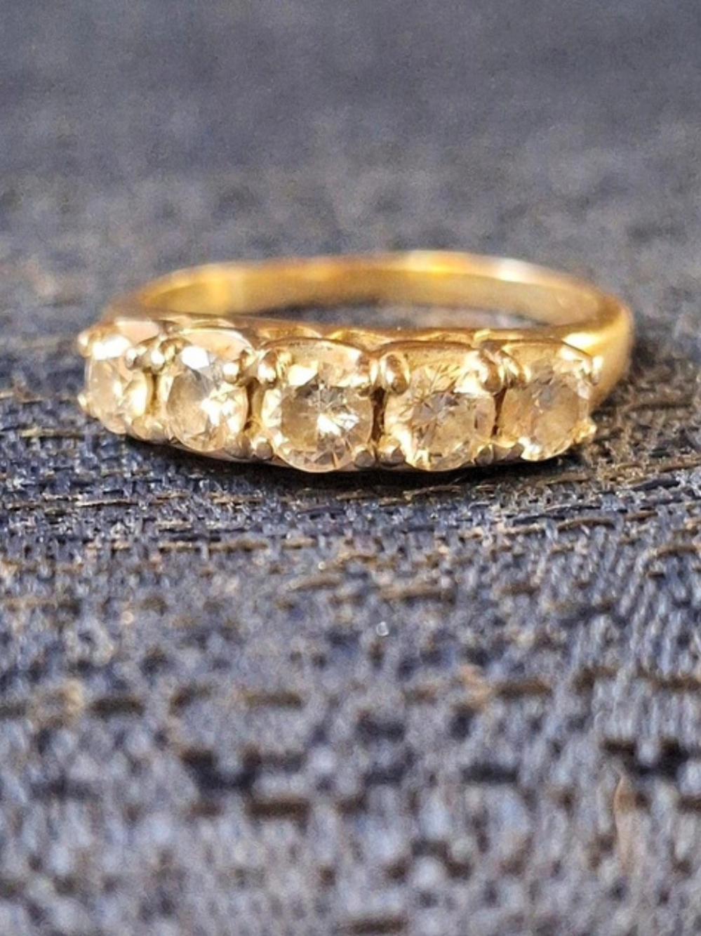 Vintage 14k Yellow Gold Prong Set 5 Round Natural Diamond Ring Size 7